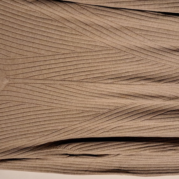 Perry Ellis sweater in light brown size XXL. - Picture 3 of 13